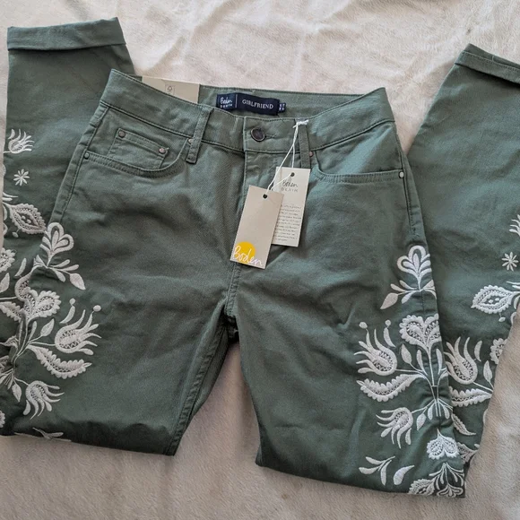 Boden Embroidered Girlfriend Jeans - Picture 13 of 13